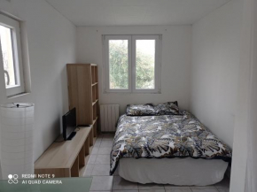 studio migon idéalement situé et calme